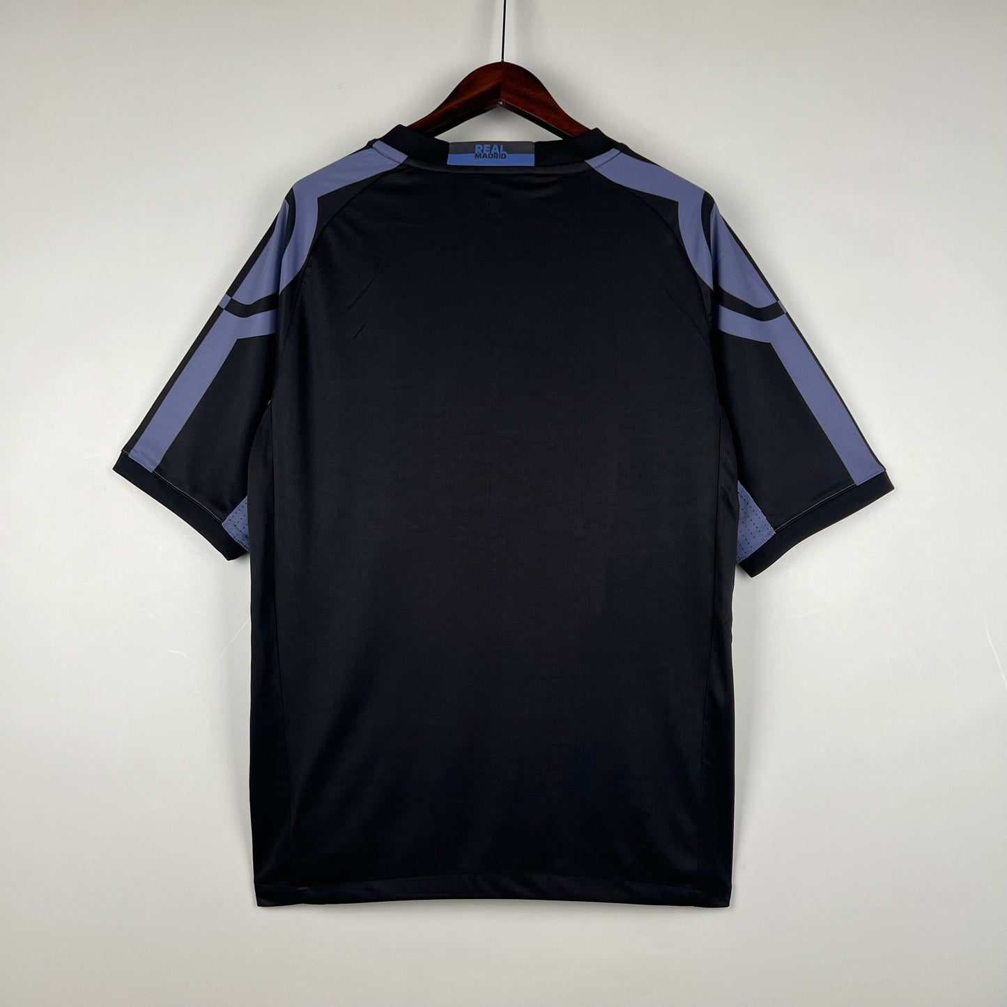 Retro Football Jersey Real Madrid 2016 - 2017 Away 2nd