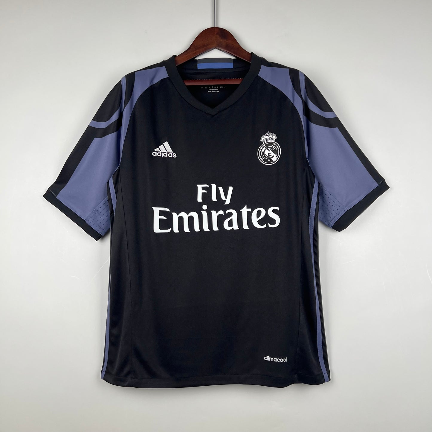 Retro Football Jersey Real Madrid 2016 - 2017 Away 2nd