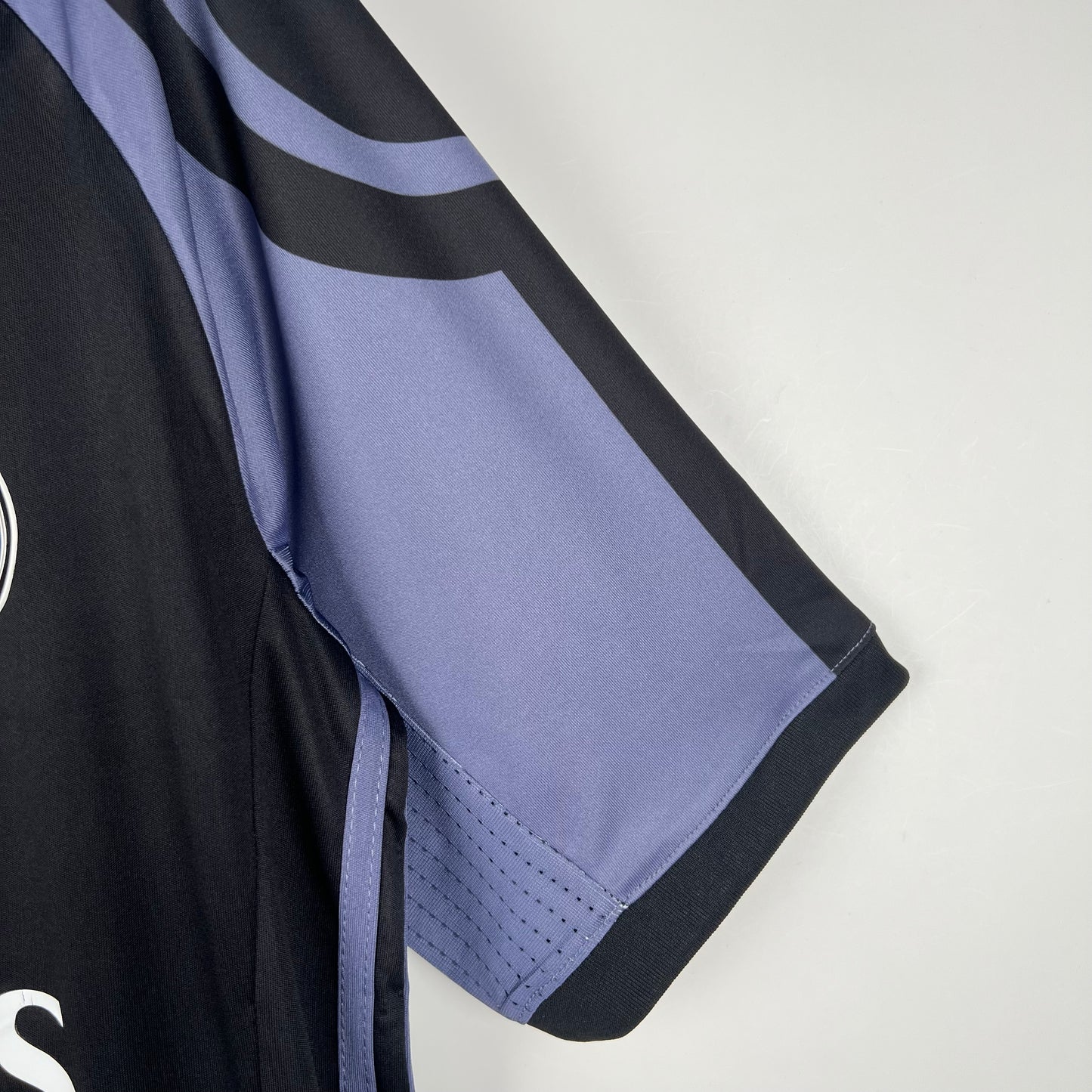 Retro Football Jersey Real Madrid 2016 - 2017 Away 2nd