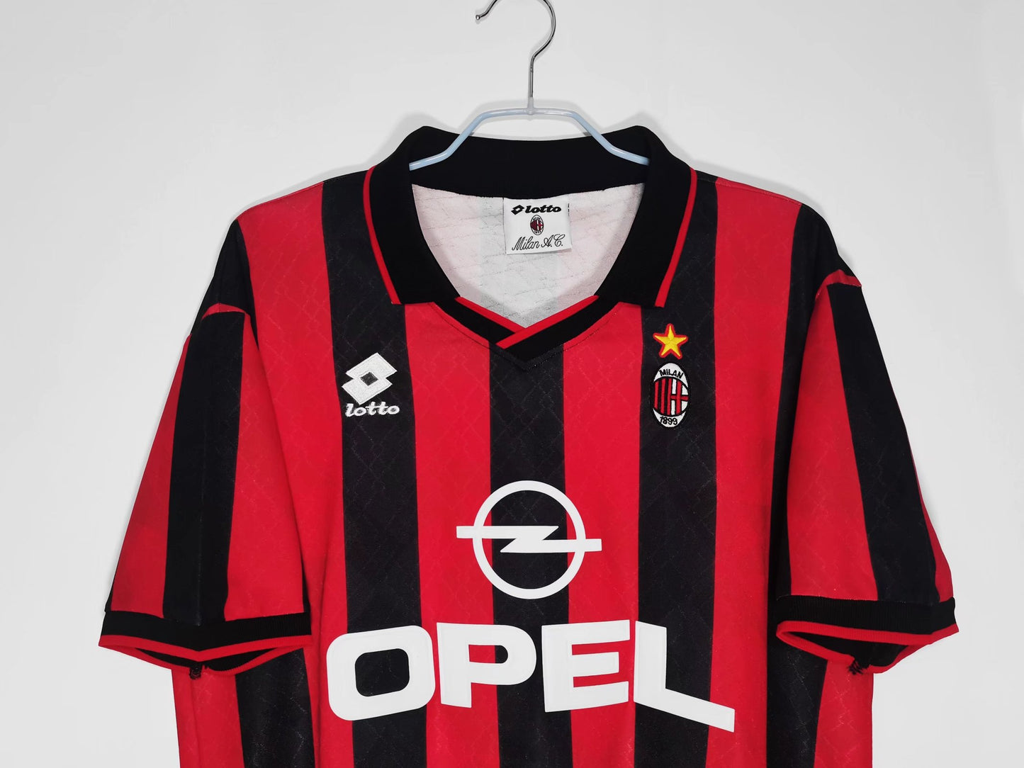 Retro Football Jersey of AC Milan 1995