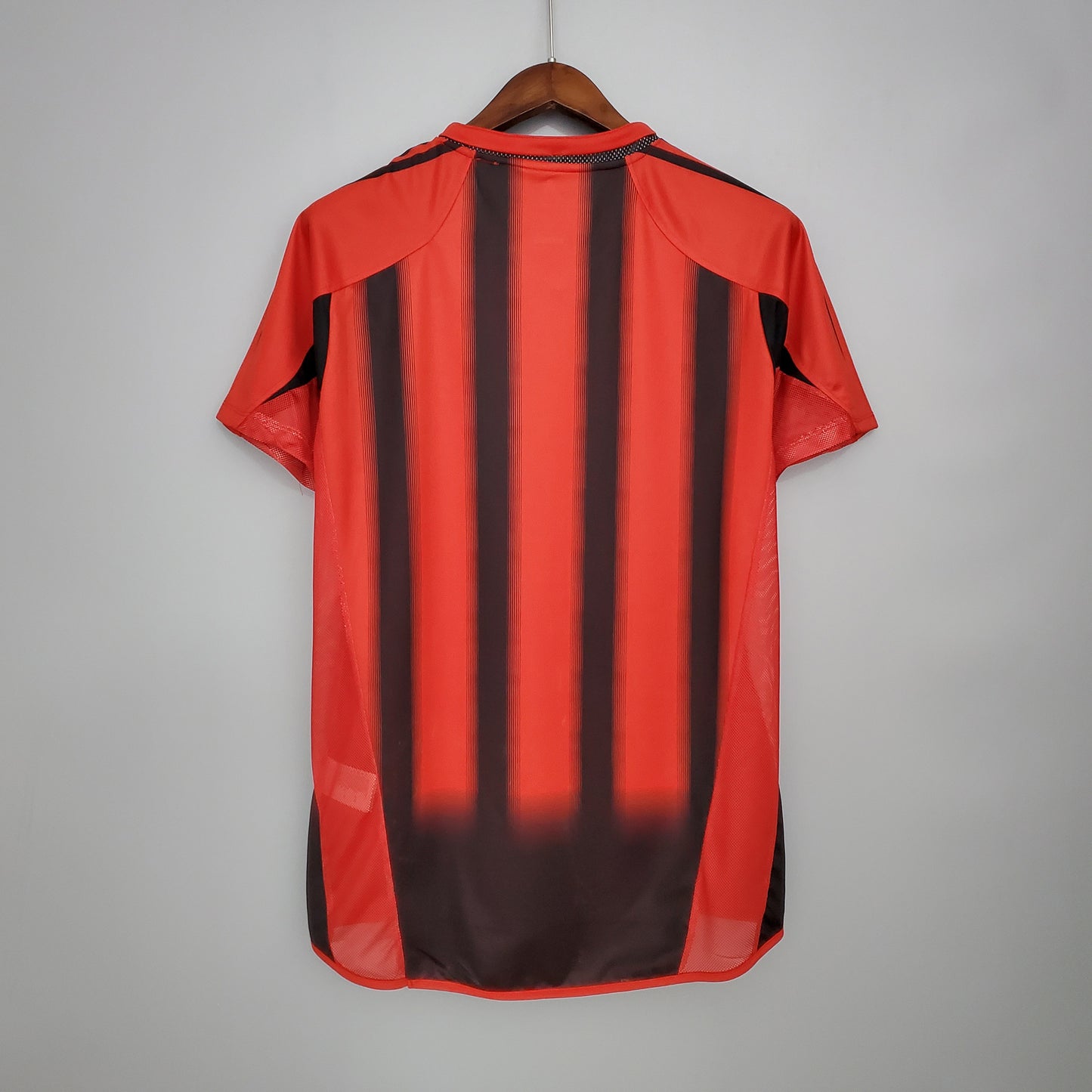 AC Milan 2004 - 2005 Retro Football Jersey