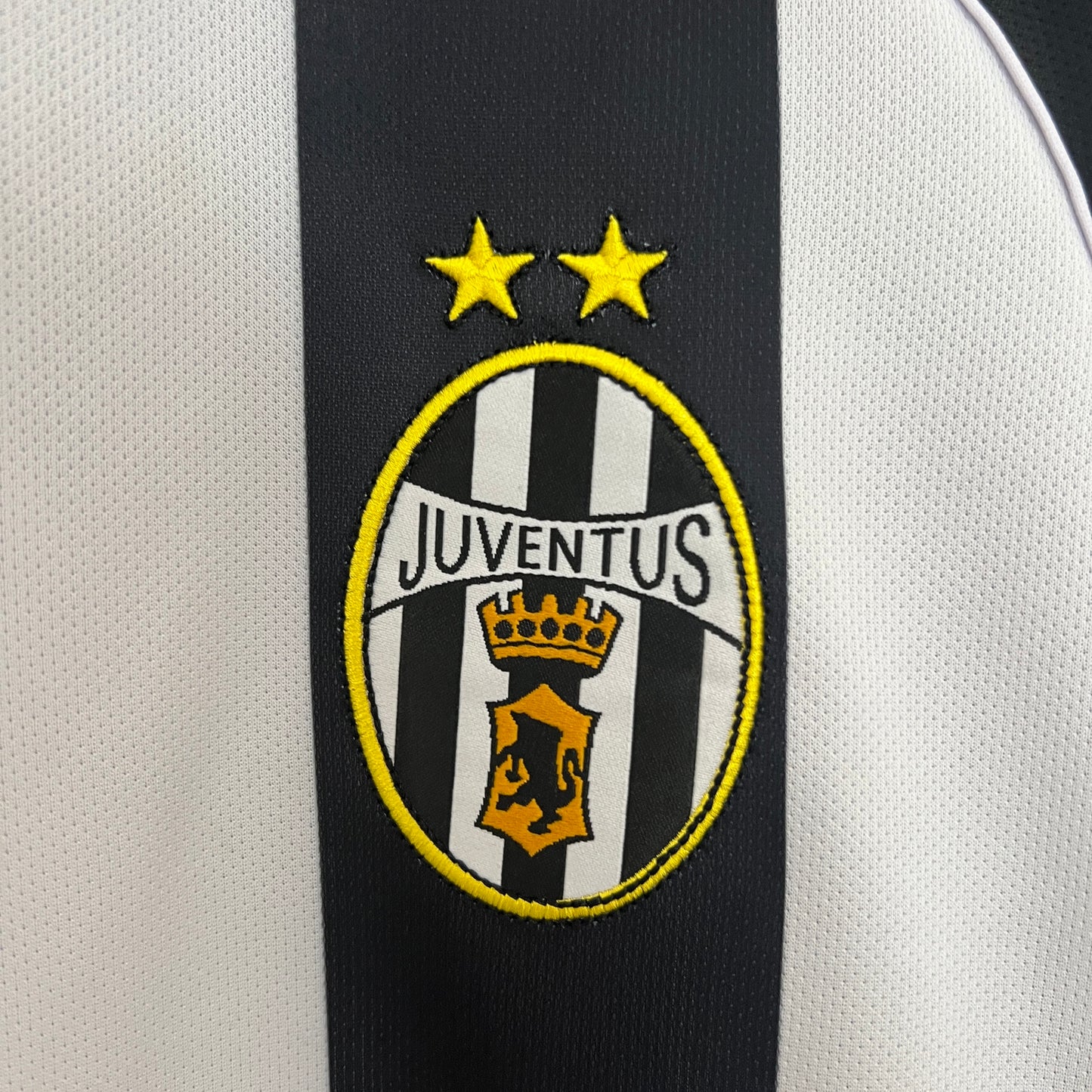 Retro Juventus Football Jersey 2002 - 2003