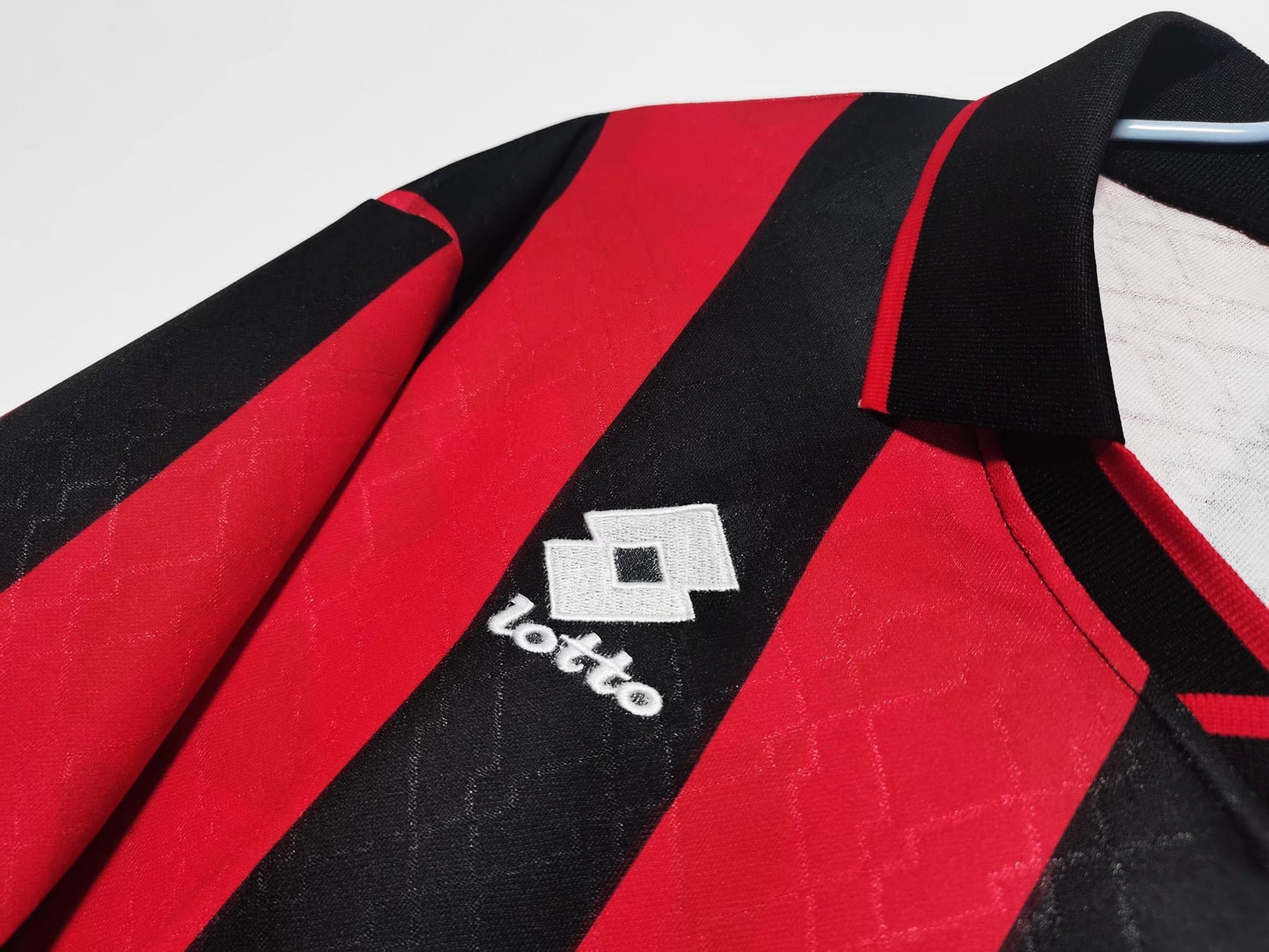 Retro Football Jersey of AC Milan 1995