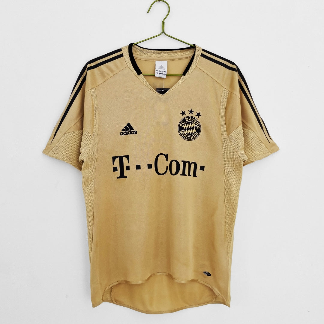 Retro Football Jersey of Bayern Munich 2004