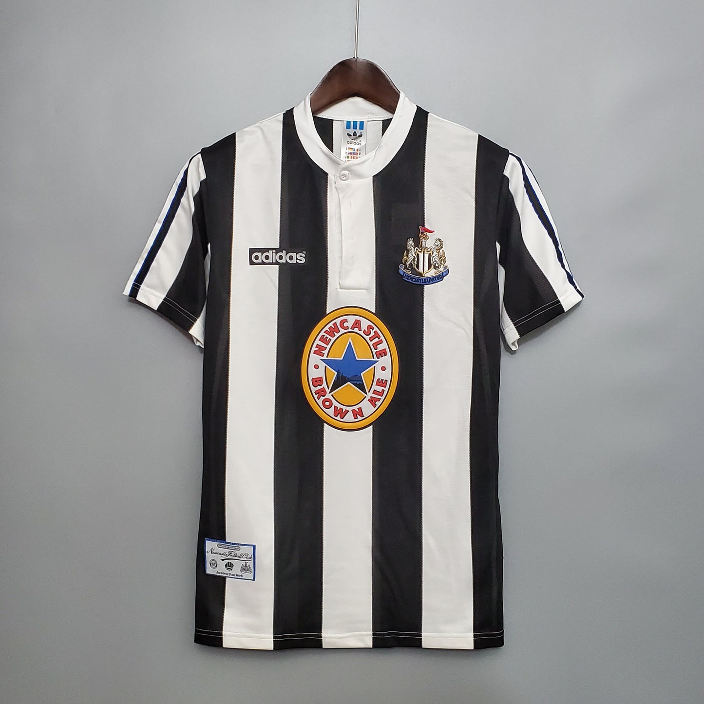 Retro Football Jersey Newcastle 1995 - 1997 Home