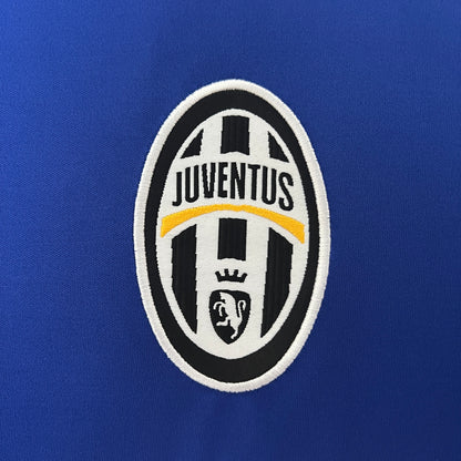 Retro Juventus Football Jersey 2004 Away