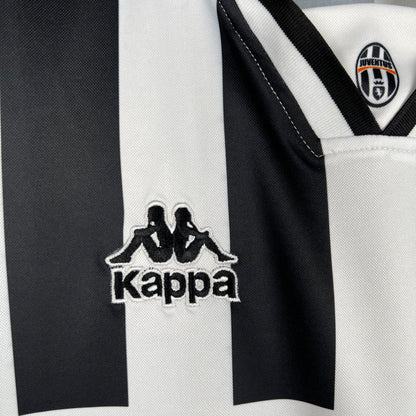 Retro Juventus Football Jersey 1996 - 1997