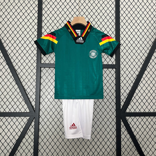 Kids Retro Football Kit Germany 1992 (Green)