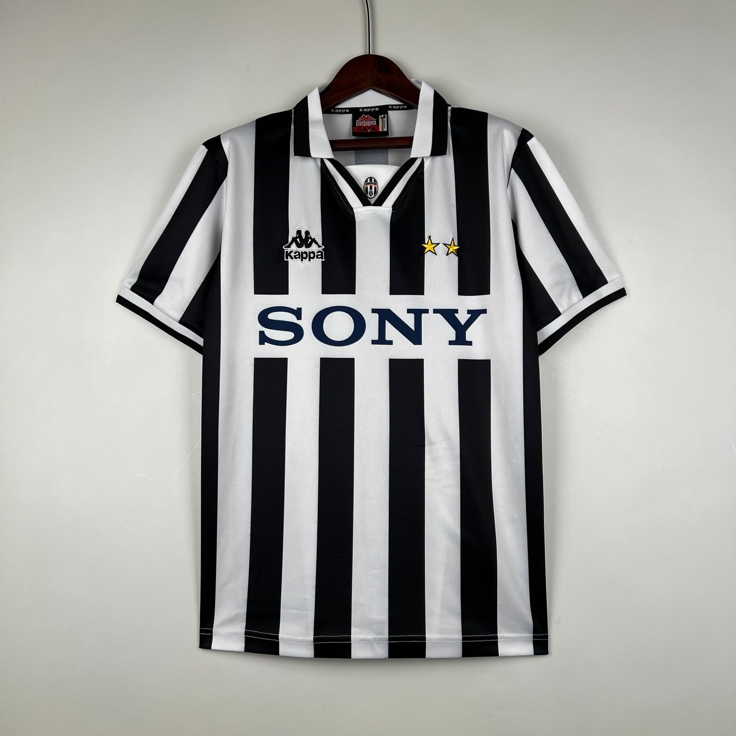 Retro Juventus Football Jersey 1996 - 1997