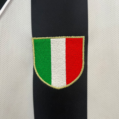 Retro Juventus Football Jersey 2002 - 2003