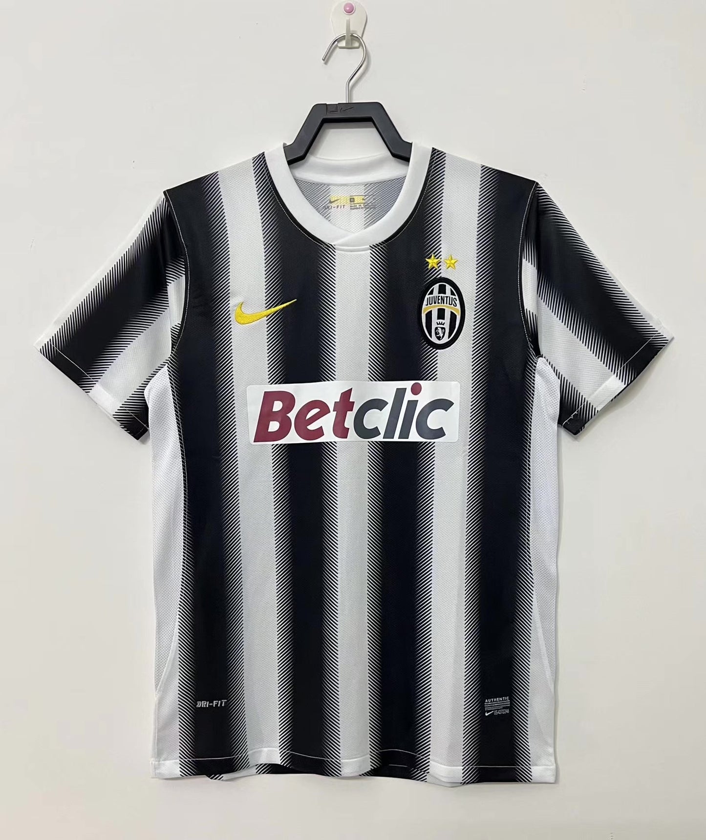 Retro Football Jersey Juventus 2011 - 2012