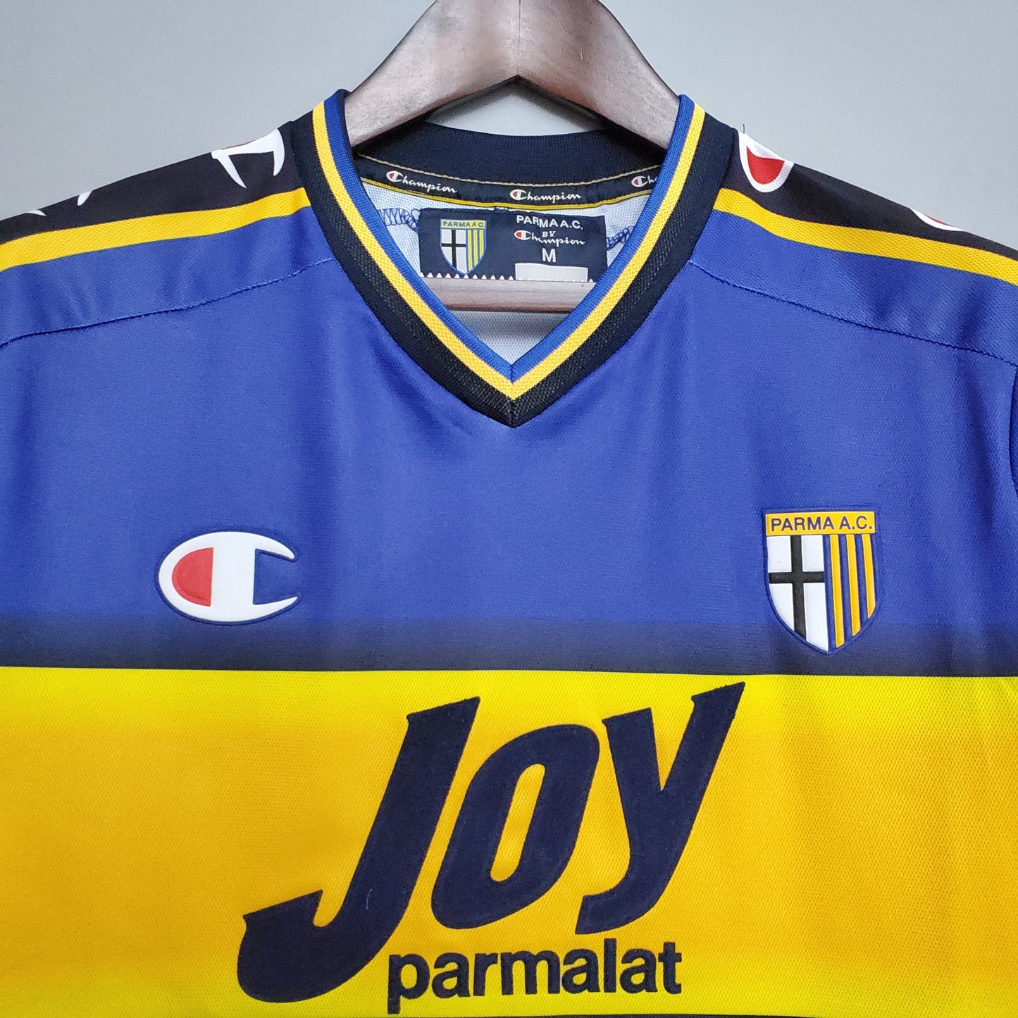 Parma 2001 - 2002 Retro Football Jersey