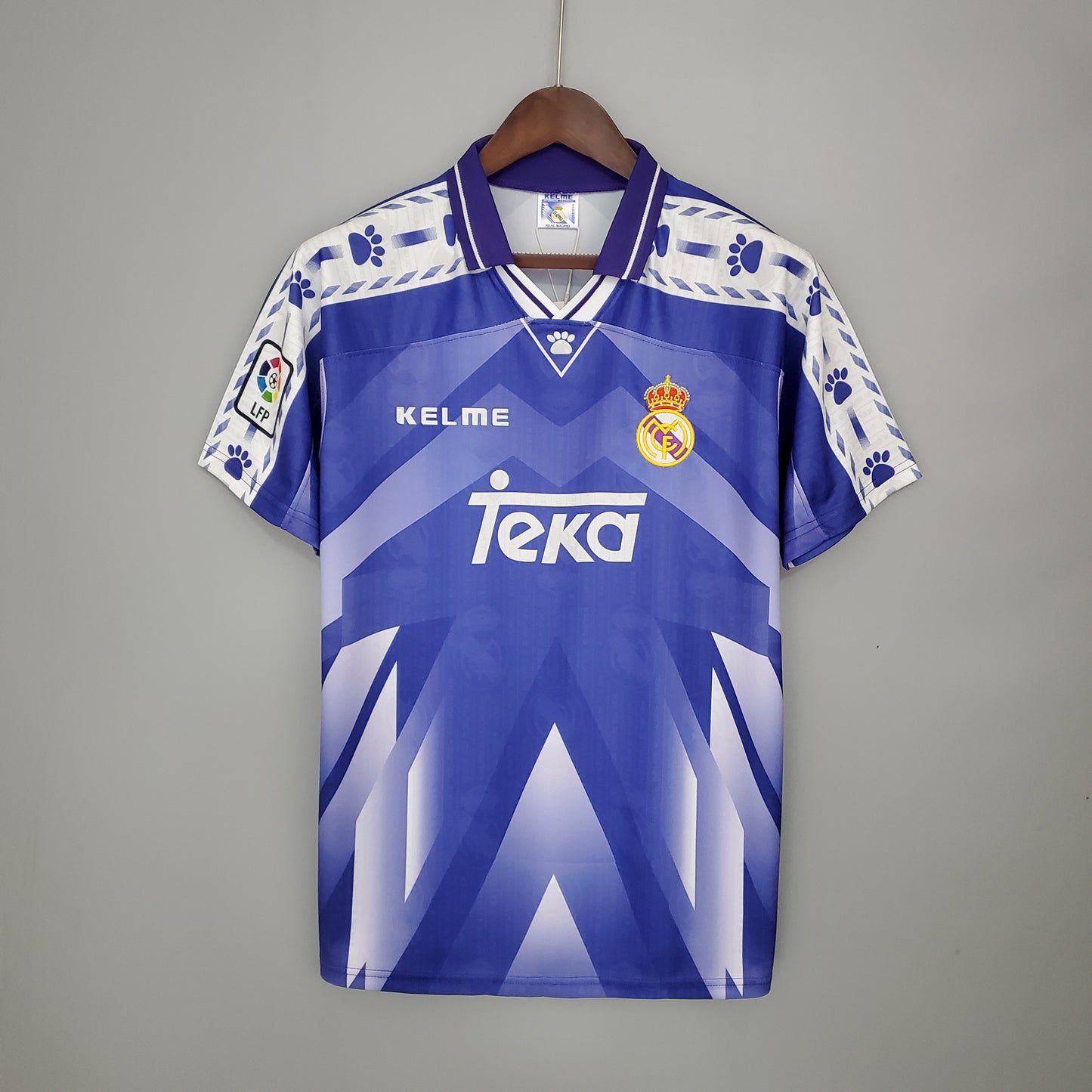 Retro Football Jersey Real Madrid 1996 - 1997 Away