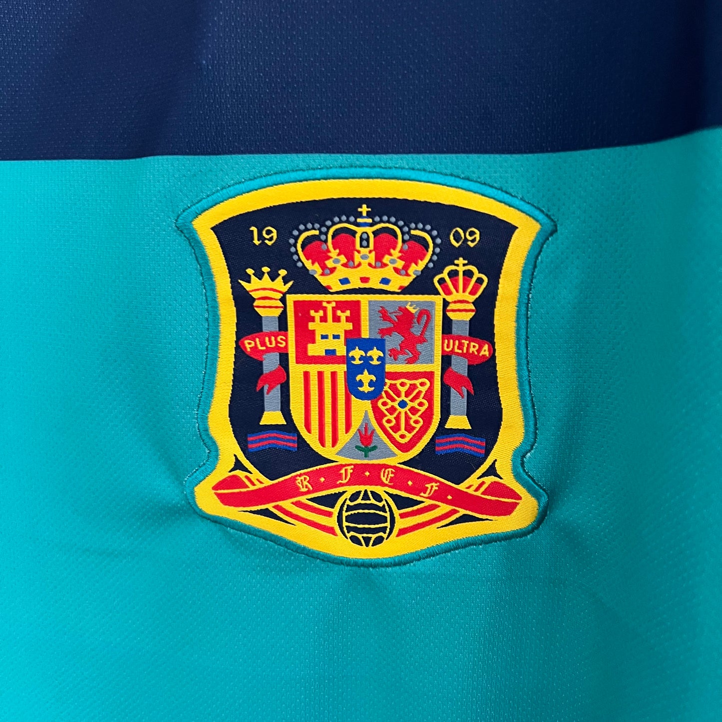 Spain 2010 Retro Football Jersey Goalkeeper