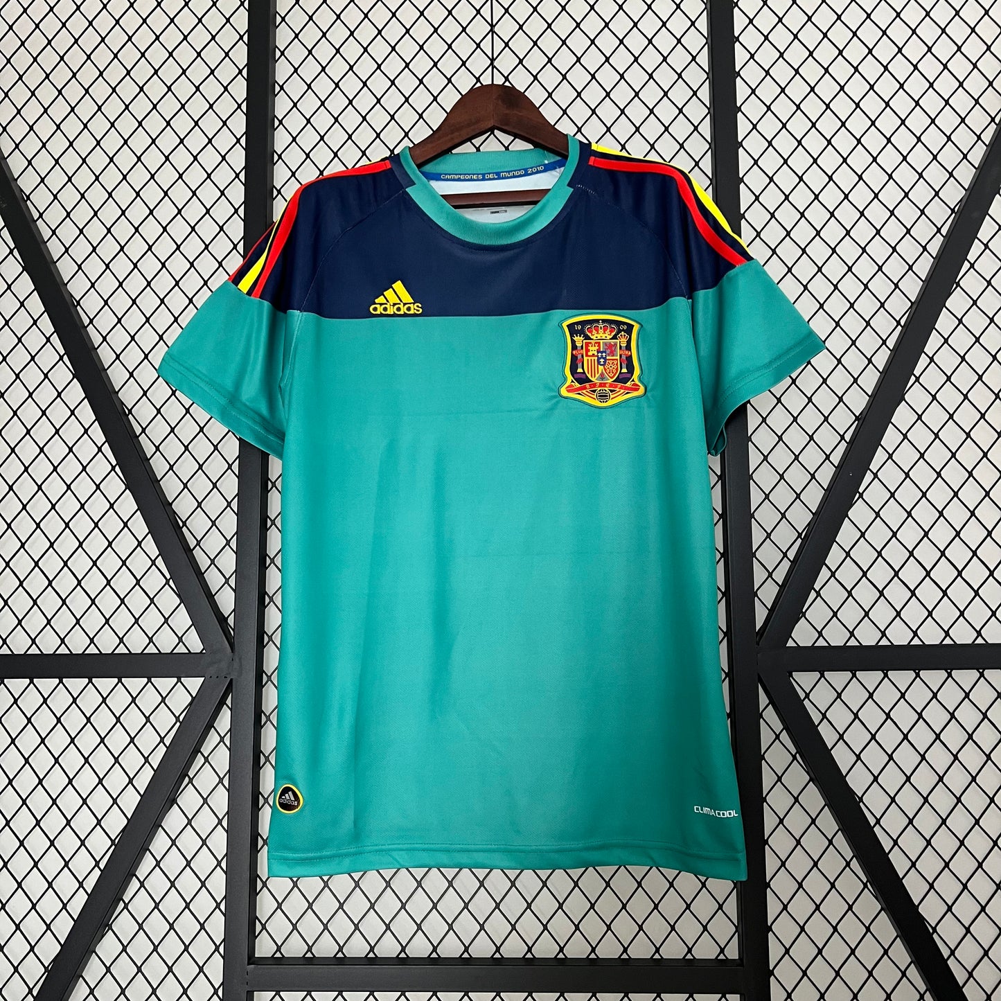 Spain 2010 Retro Football Jersey Goalkeeper