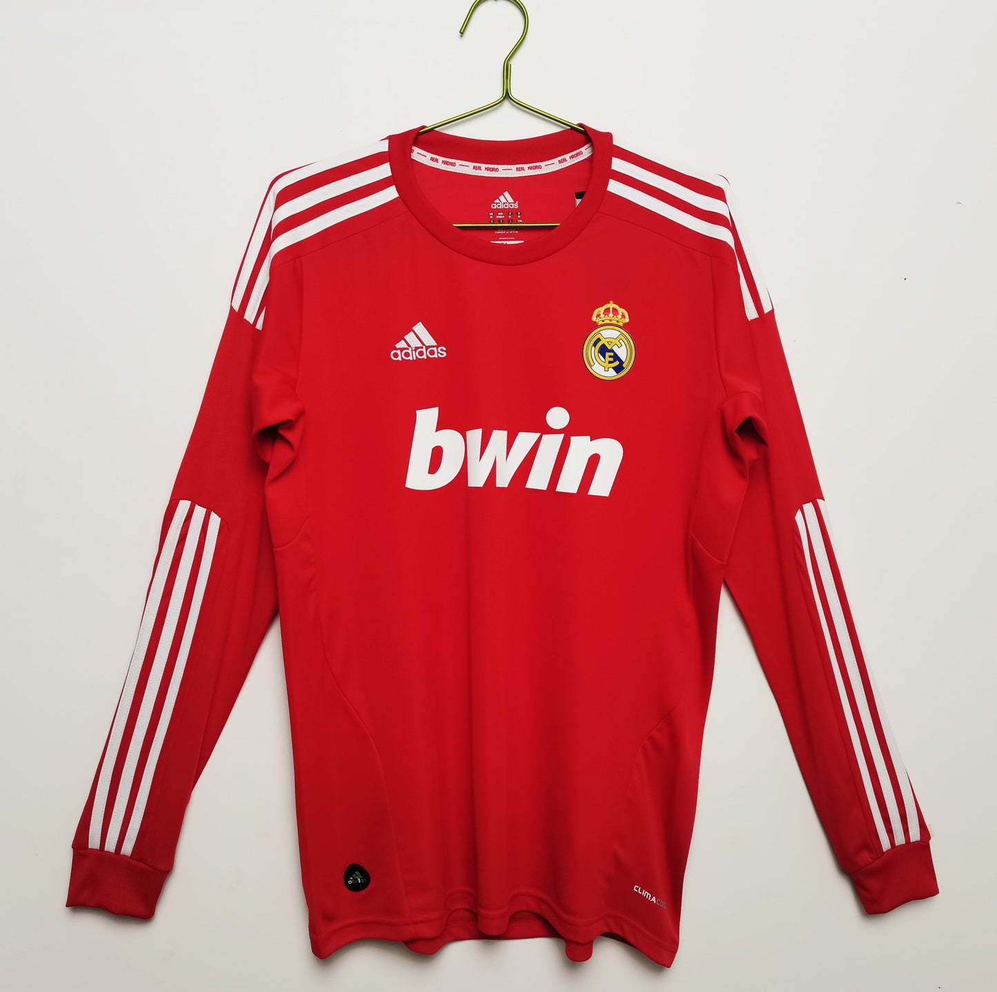 Retro Football Jersey of Real Madrid 2011 Red