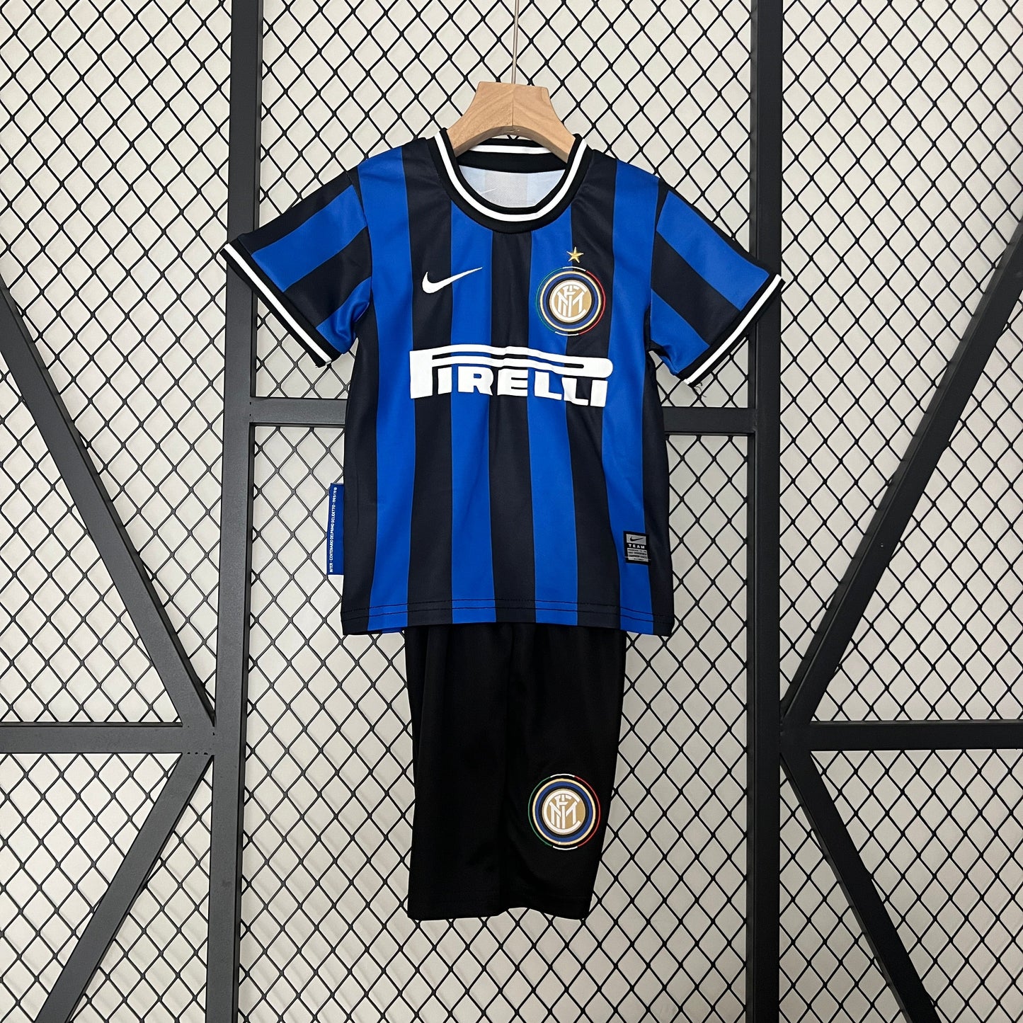 Kids Retro Football Kit Inter Milan 2009-2010