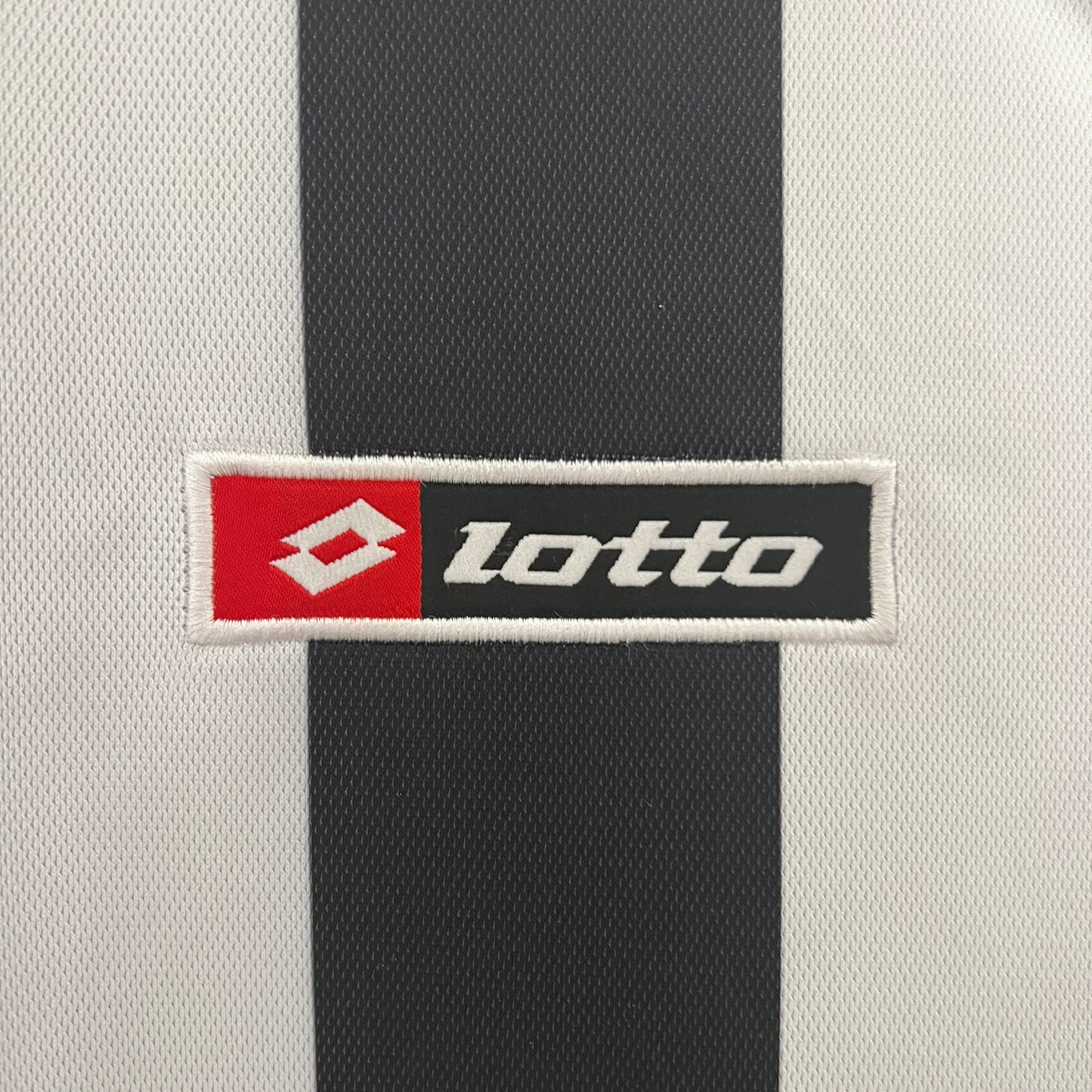 Retro Juventus Football Jersey 2001 - 2002