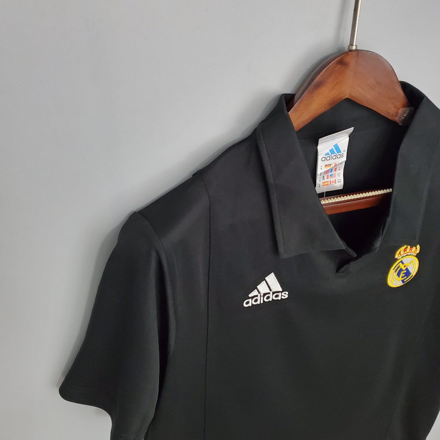 Real Madrid 2002 - 2003 Retro Football Jersey (Home) Black