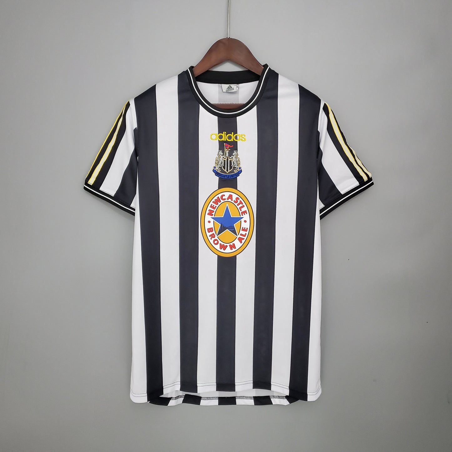 Newcastle 1997 - 1999 Local Retro Football Jersey