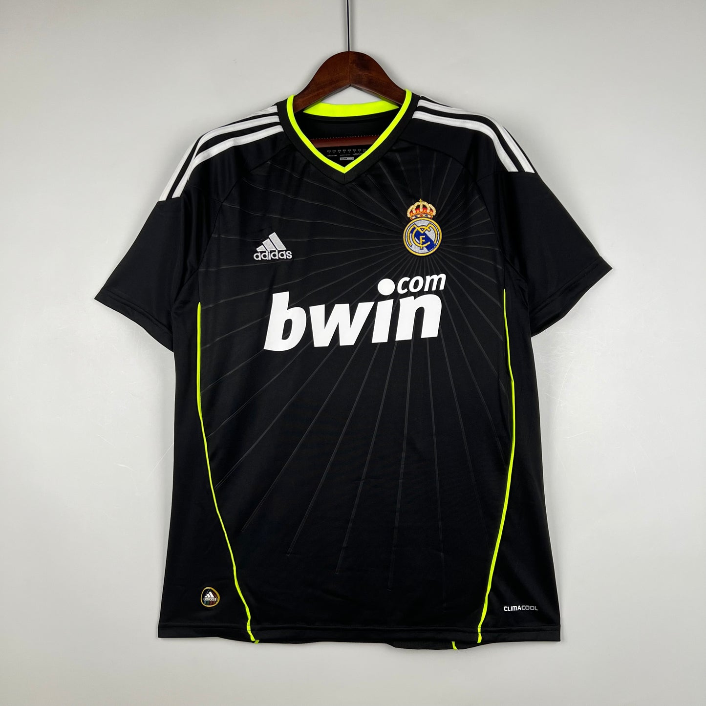 Retro Football Jersey Real Madrid 2010-2011 Blue