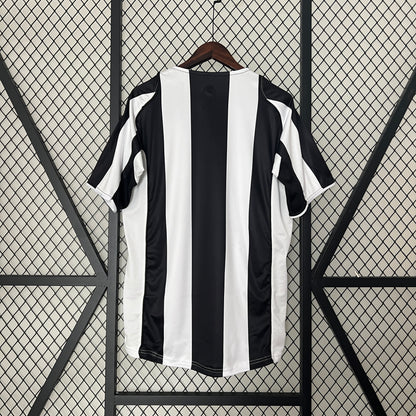 Retro Juventus Football Jersey 2004