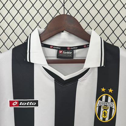 Retro Juventus Football Jersey 2001 - 2002