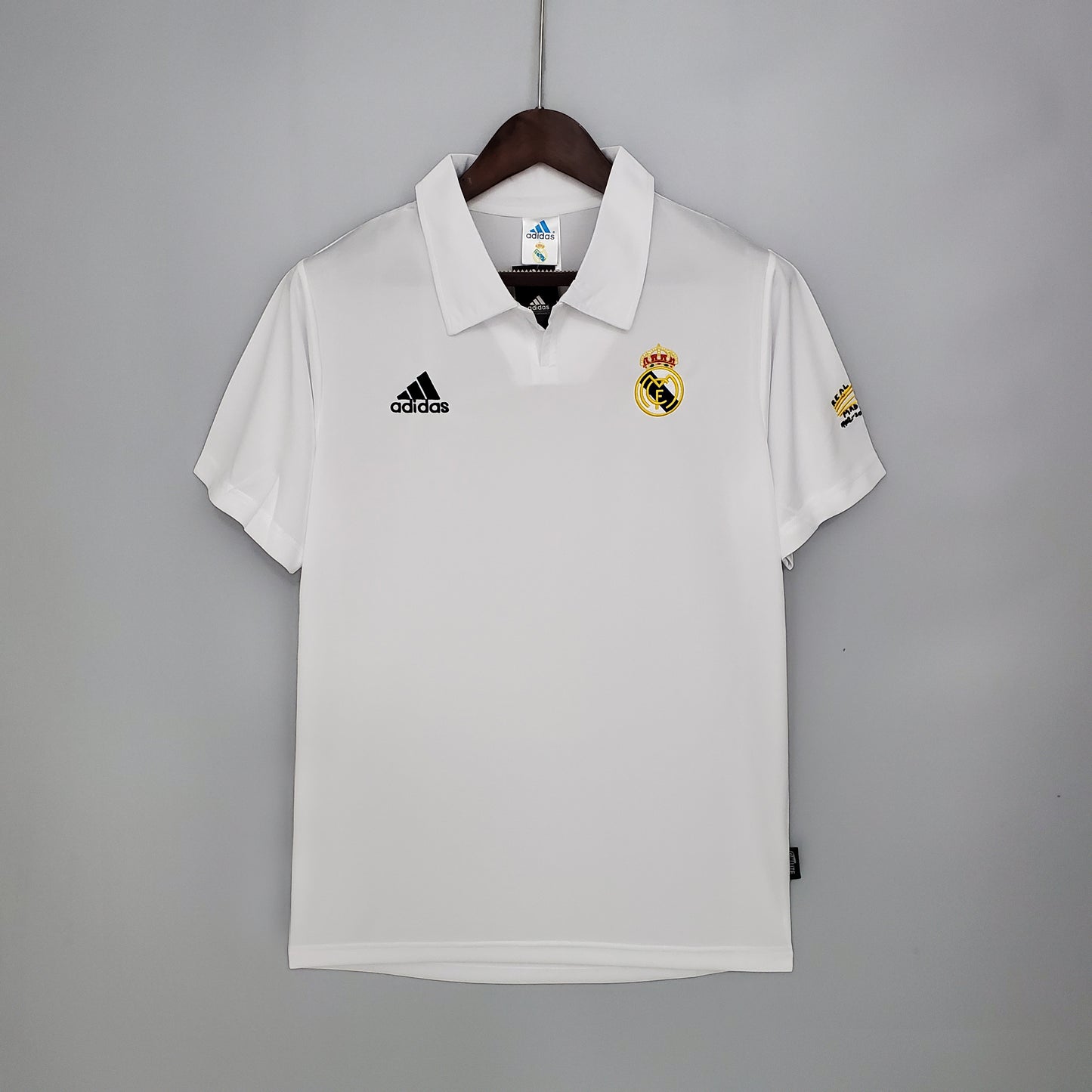 Real Madrid 2002 - 2003 Retro Football Jersey (Home)